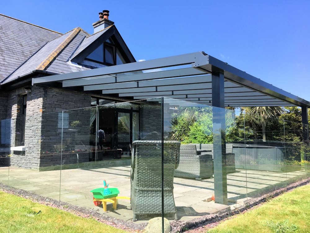 contemporary alfresco veranda